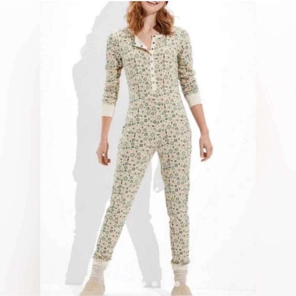 NWT American Eagle Christmas Onsie